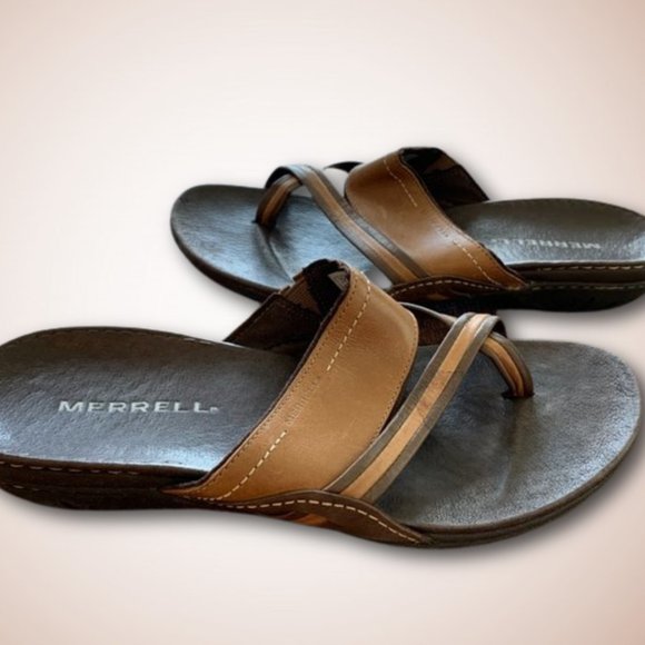 Merrell Shoes - 𝗠𝗘𝗥𝗥𝗘𝗟𝗟 Brown and Tan Flip Flops